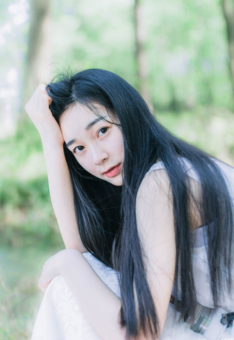 既然要将刘璝拉下来，那第一步，首先得让他威严扫地，所以，庞统毫不犹豫的指使卓扬暴起杀人，当着这么多人的面，被一个军职明显不如自己的将领搏了面子，如果刘璝因此而责难卓扬，甚至要杀他，那下一步，庞统会借助这大帐之中，众将的力量保下卓扬，那刘璝可就一点面子里子都没了，不过庞统还是高估了刘璝的魄力。
